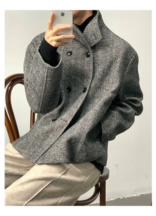 Autumn Winter Cool Short Warm Herringbone Woolen Jacket MenStand Collar Double Breasted Luxury Designer Clothes 2025