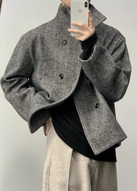 Autumn Winter Cool Short Warm Herringbone Woolen Jacket MenStand Collar Double Breasted Luxury Designer Clothes 2025