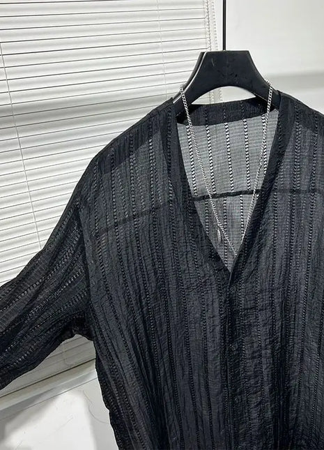 Simple loose hollowed-out draped V-neck loose shirt for men